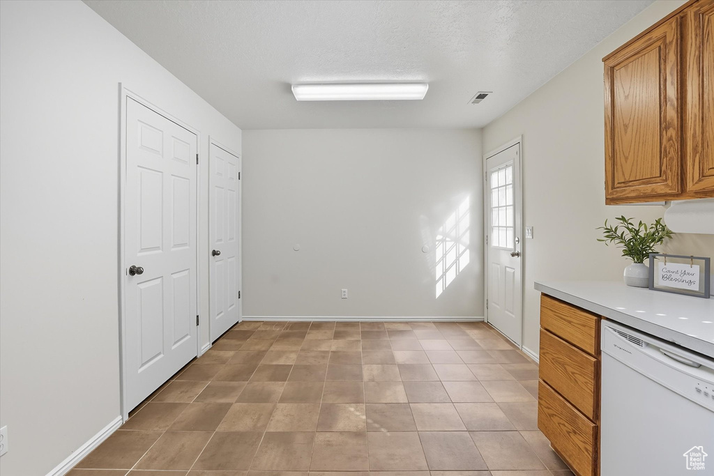 Photo 10 for MLS #2117436 at 1242 S 950 East #17
