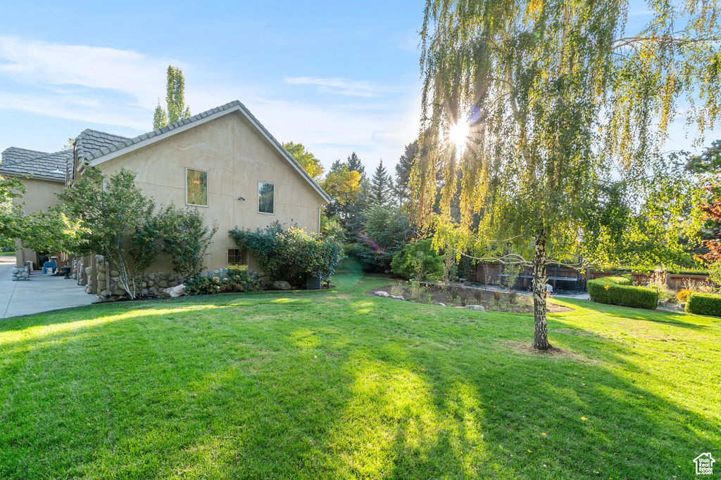 Photo 12 for MLS #2117437 at 2415 E Karren St