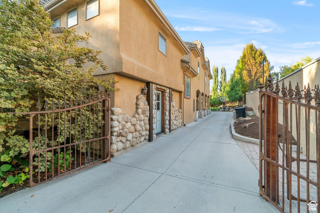 Photo 16 for MLS #2117437 at 2415 E Karren St