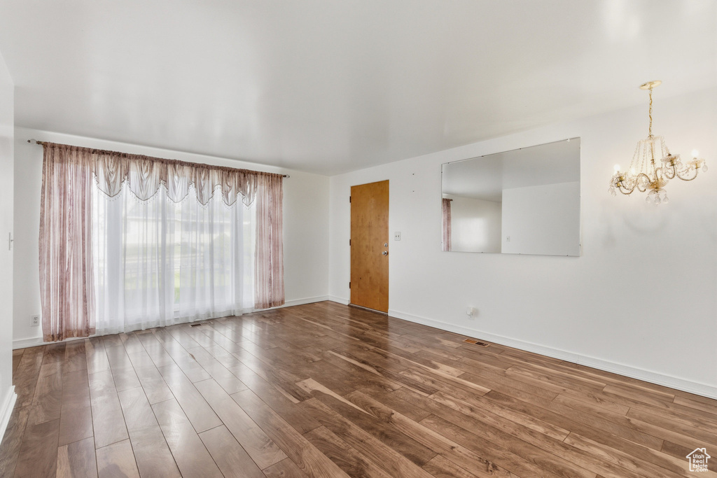 Photo 5 for MLS #2117454 at 1156 E Serpentine Way