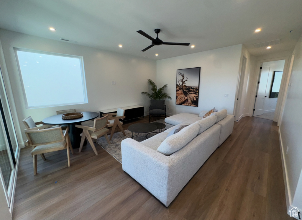 Photo 30 for MLS #2117463 at 723 W Sapphire Ln