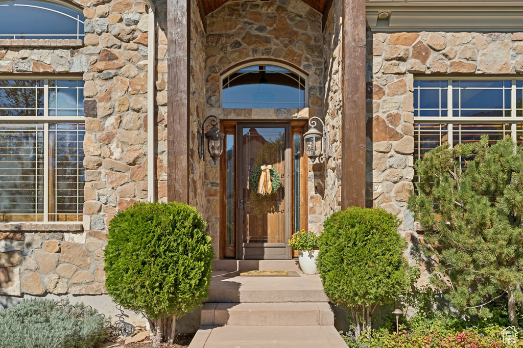 Photo 4 for MLS #2117466 at 3357 E Glacier Ln