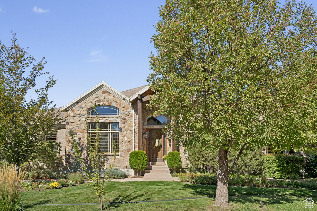 Photo 3 for MLS #2117466 at 3357 E Glacier Ln
