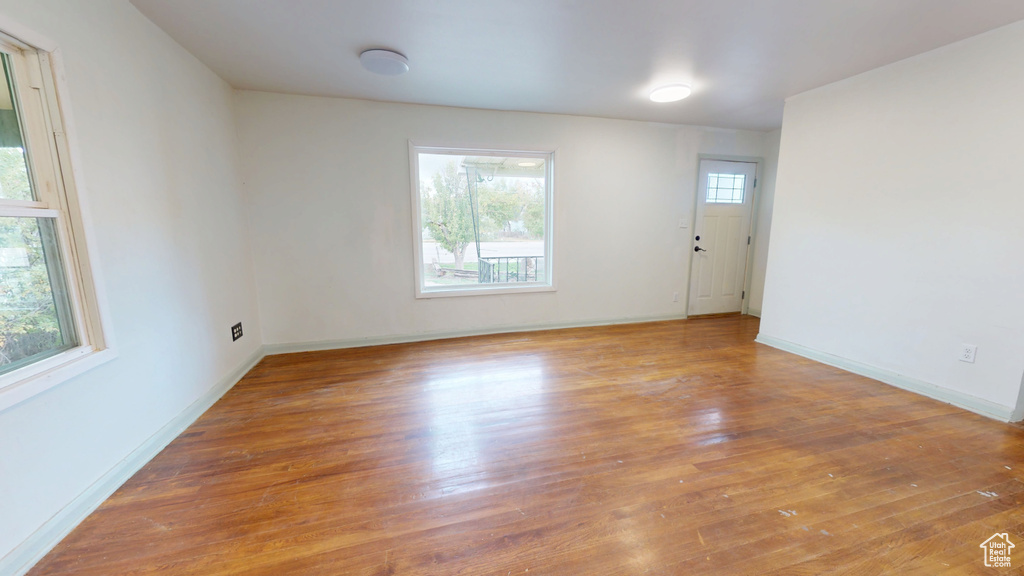 Photo 5 for MLS #2117479 at 496 E Main St