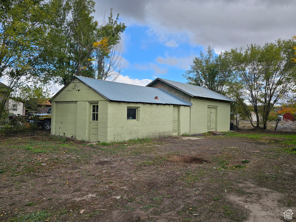 Photo 34 for MLS #2117479 at 496 E Main St