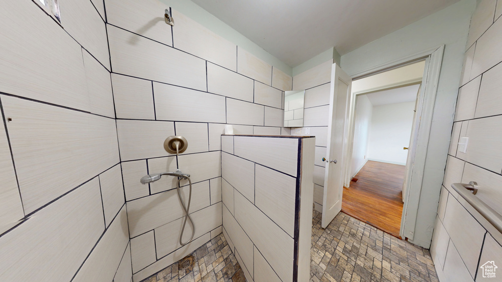 Photo 8 for MLS #2117479 at 496 E Main St