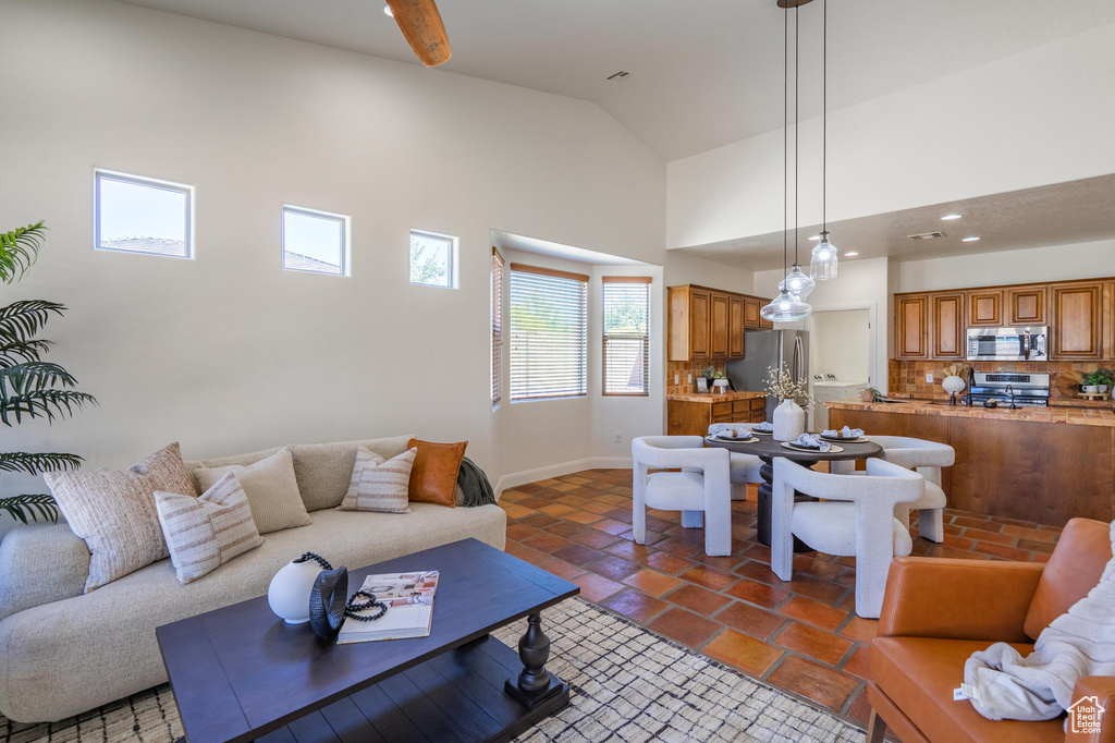 Photo 20 for MLS #2117491 at 1007 N Mountainside Ave