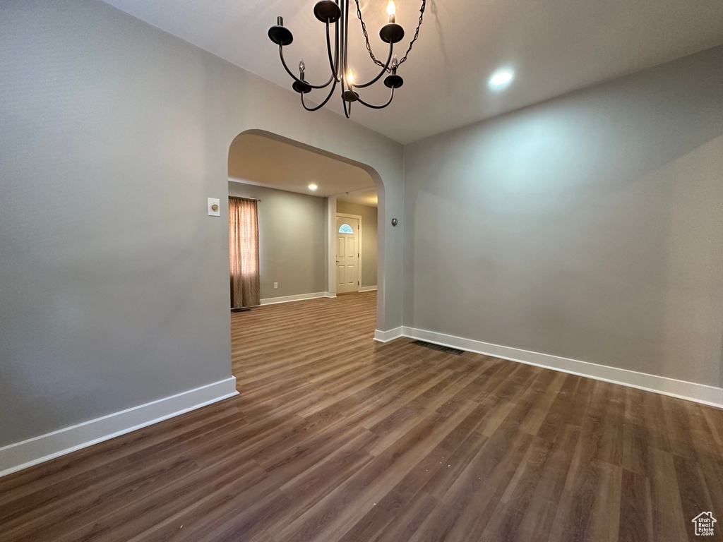 Photo 6 for MLS #2117498 at 828 E Logan Ave
