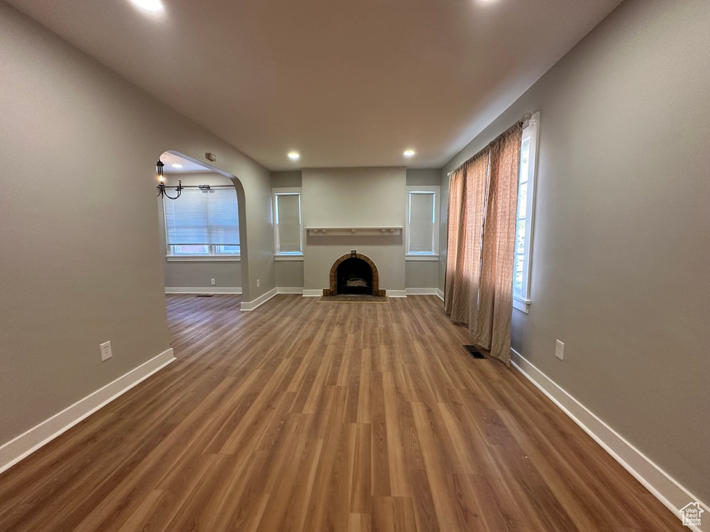 Photo 4 for MLS #2117498 at 828 E Logan Ave