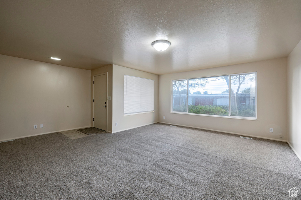 Photo 4 for MLS #2117499 at 5643 S 2200 West