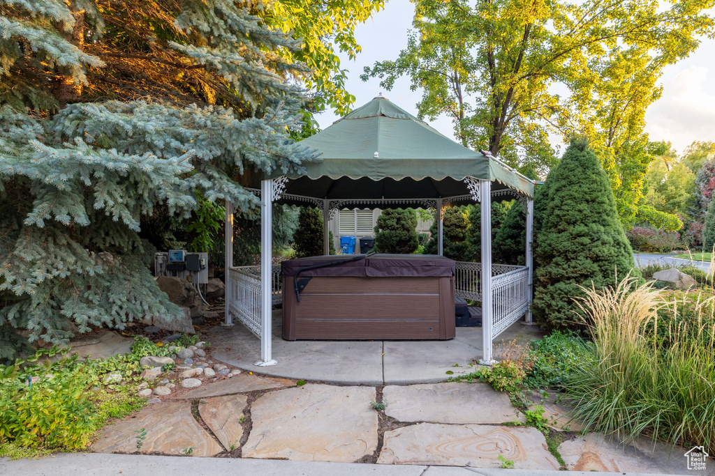 Photo 8 for MLS #2117501 at 2238 E Cottonwood Cove Ln