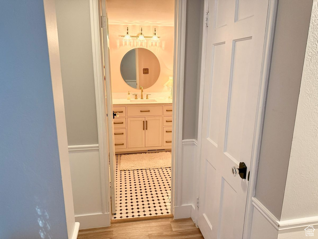 Photo 11 for MLS #2117513 at 2220 E Murray Holladay Rd #160