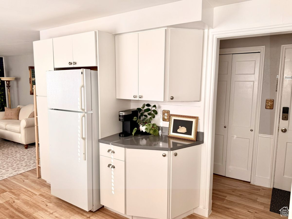 Photo 6 for MLS #2117513 at 2220 E Murray Holladay Rd #160