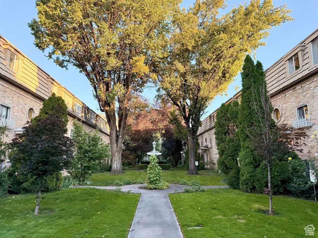 Photo 19 for MLS #2117513 at 2220 E Murray Holladay Rd #160