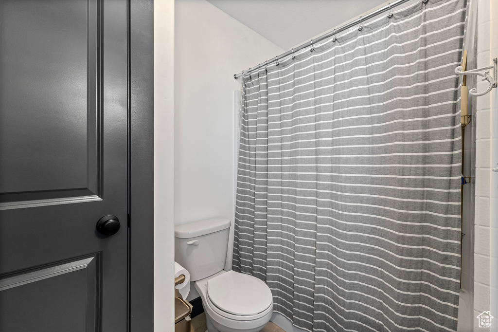 1237 S 50 E Salem, UT 84653