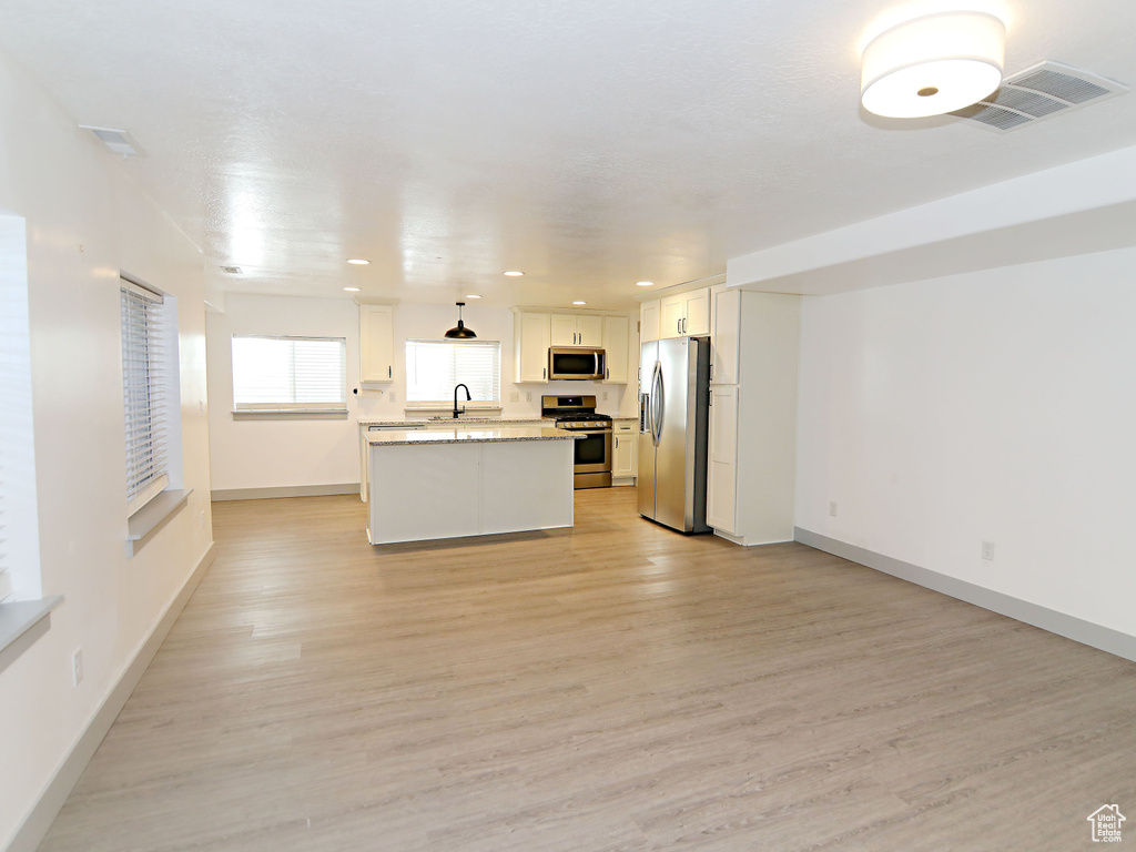 1237 S 50 E Salem, UT 84653