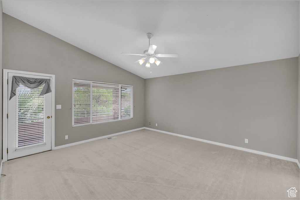 Photo 14 for MLS #2117527 at 639 W Uxbridge Cir