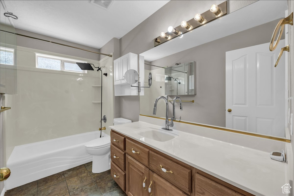 Photo 27 for MLS #2117527 at 639 W Uxbridge Cir