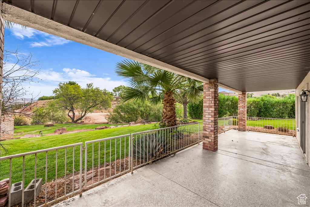 Photo 18 for MLS #2117527 at 639 W Uxbridge Cir