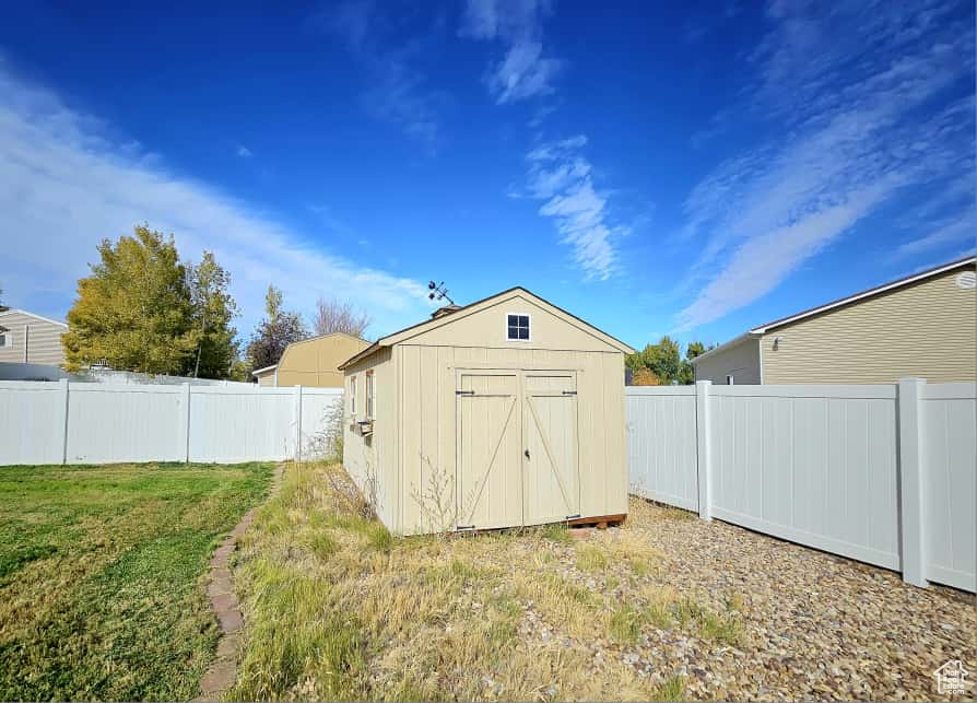 Photo 48 for MLS #2117536 at 230 N Nelson Ave