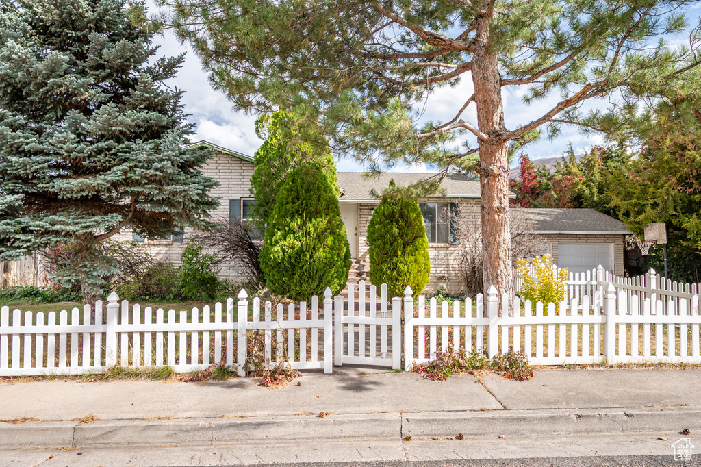 Photo 2 for MLS #2117544 at 995 S Cedar Knolls