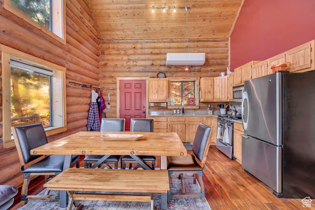 3978 E 1950 N Eden, UT 84310