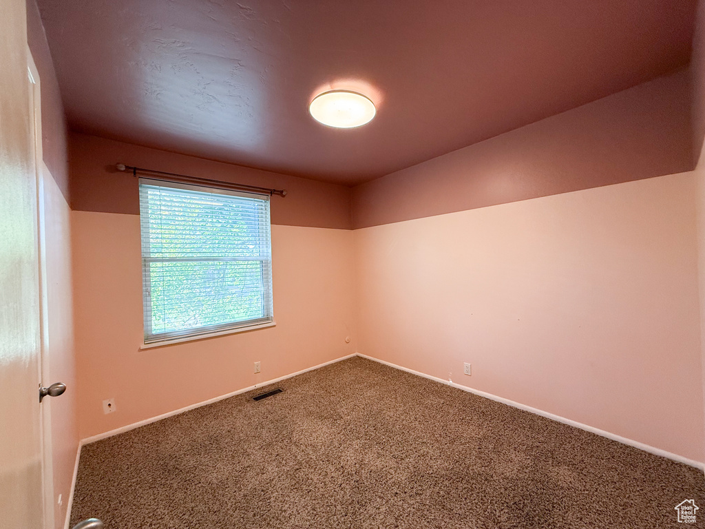 Photo 13 for MLS #2117554 at 6056 S 2075 East