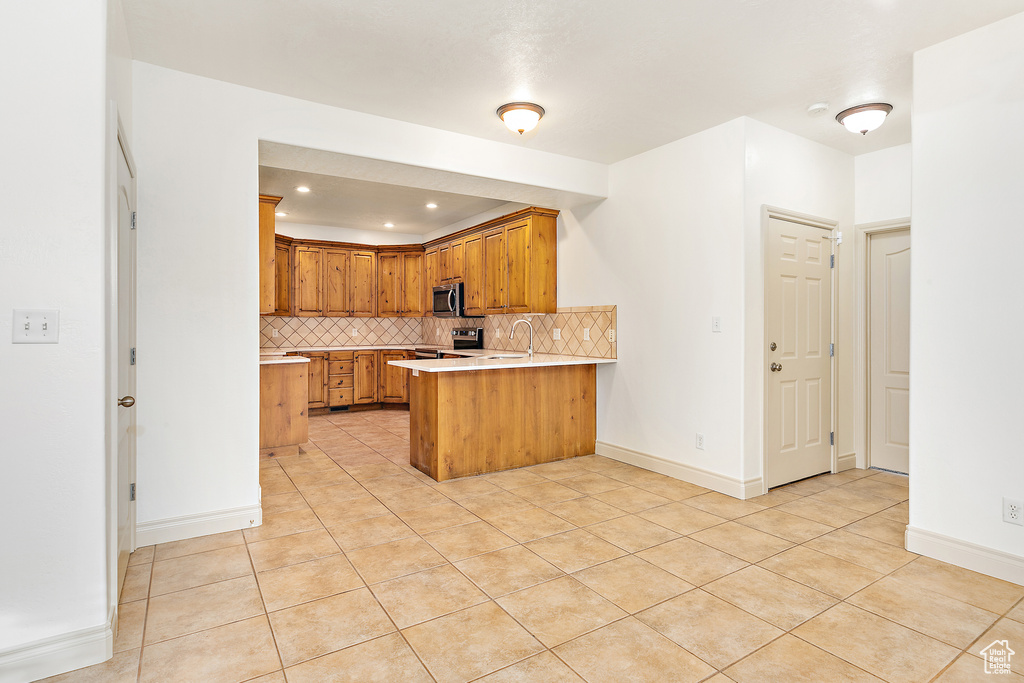 Photo 11 for MLS #2117559 at 3093 E Somerset Village Way