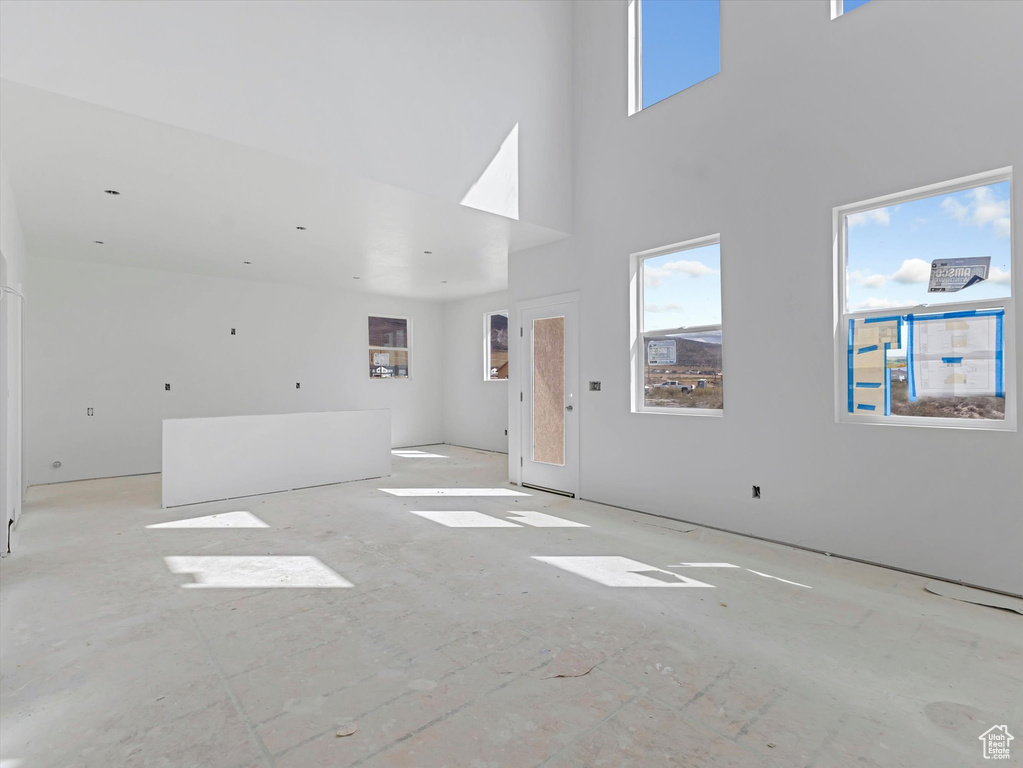 2372 E WOODBURY LN Eagle Mountain, UT 84005