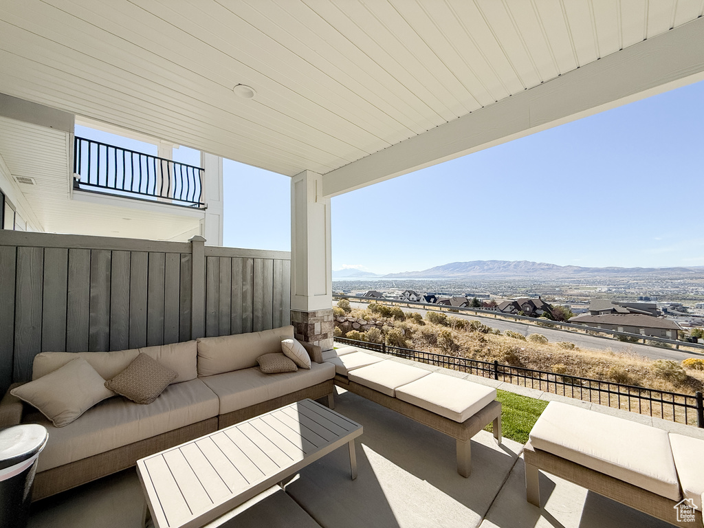 4307 N LA RINGHIERA DR #213 Lehi, UT 84048