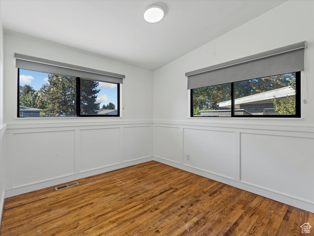 Photo 16 for MLS #2117579 at 2203 E Vimont Ave