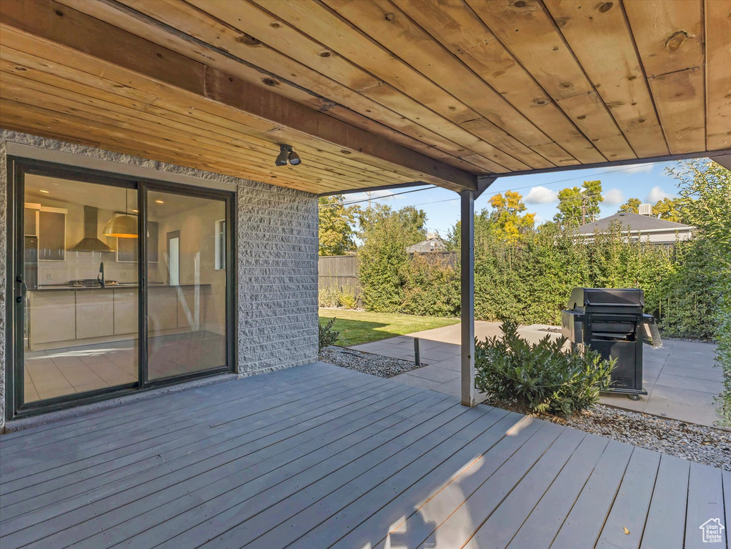 Photo 18 for MLS #2117579 at 2203 E Vimont Ave