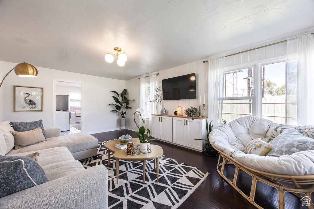 4504 S HOLLADAY CIR Salt Lake City, UT 84117