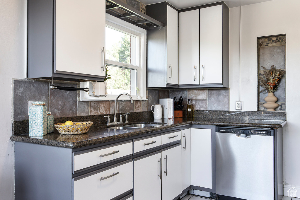 4504 S HOLLADAY CIR Salt Lake City, UT 84117