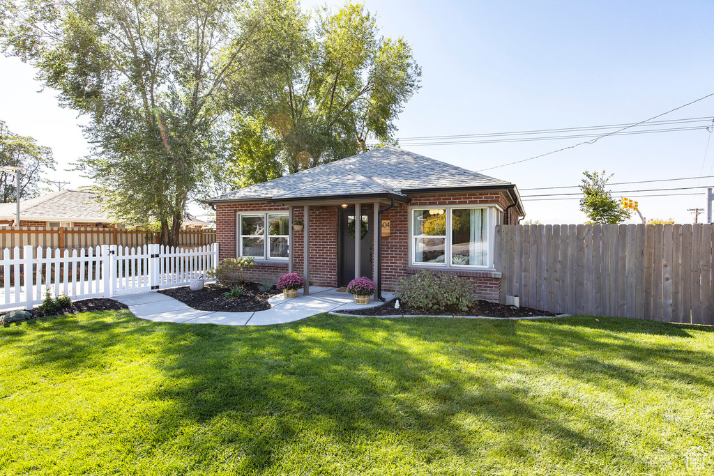 4504 S HOLLADAY CIR Salt Lake City, UT 84117