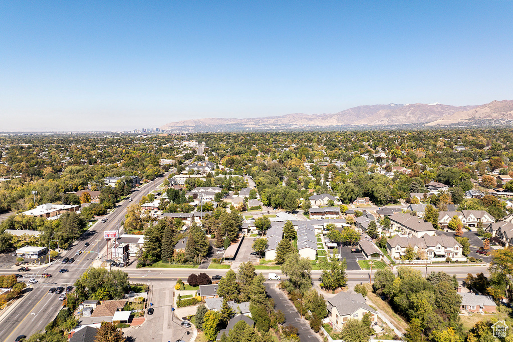 4504 S HOLLADAY CIR Salt Lake City, UT 84117