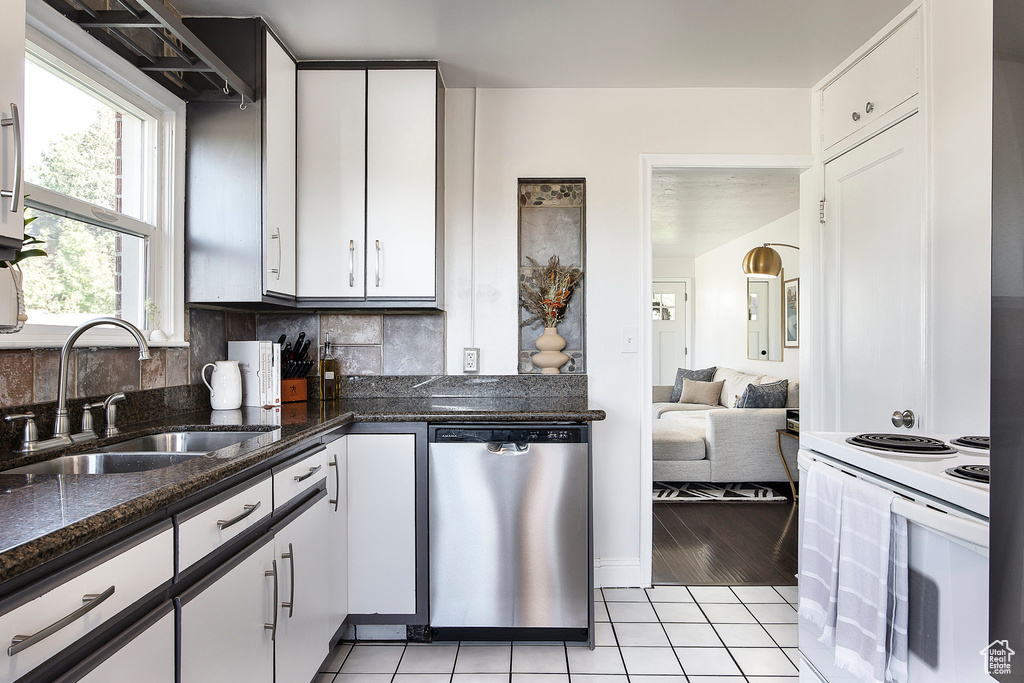 4504 S HOLLADAY CIR Salt Lake City, UT 84117