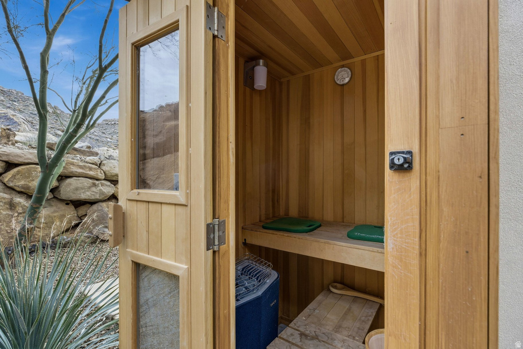 2255 S HILL RD ##1 St George, UT 84790