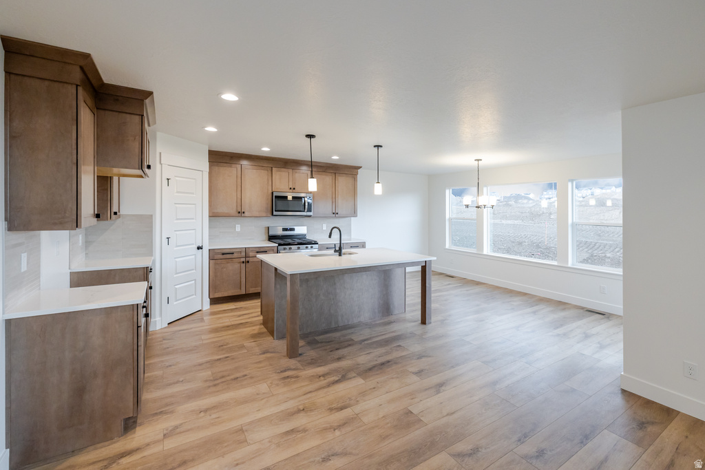 941 N BANNER DR #606 Saratoga Springs, UT 84045