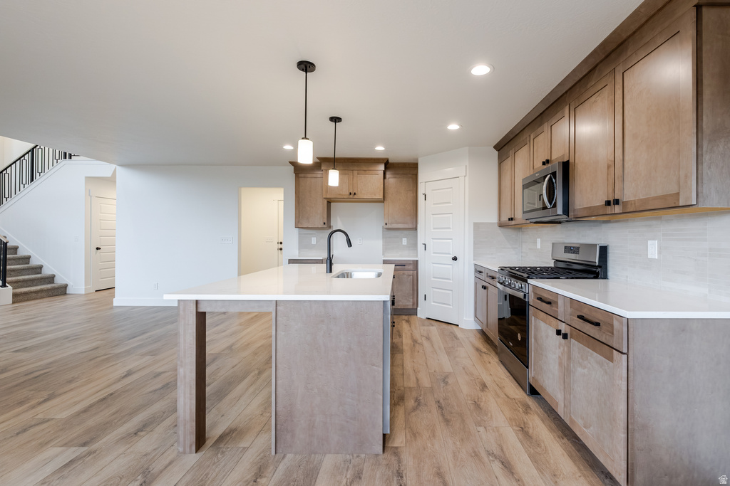 941 N BANNER DR #606 Saratoga Springs, UT 84045