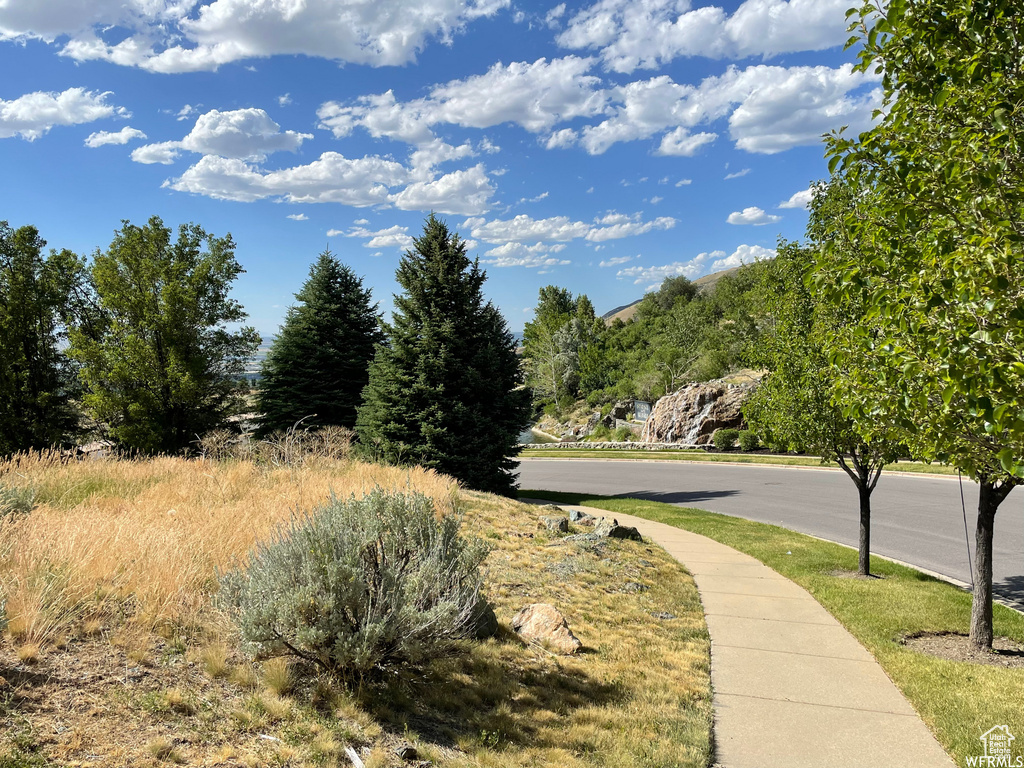 1596 S STONE RDG Bountiful, UT 84010