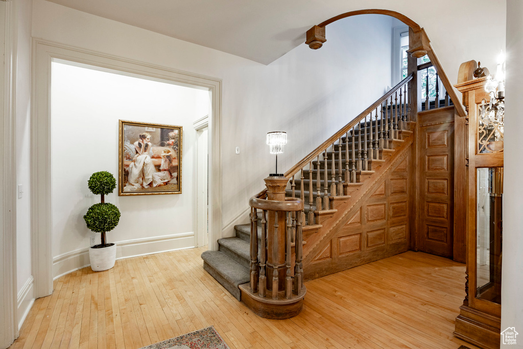 Photo 3 for MLS #2117634 at 1205 E South Temple St