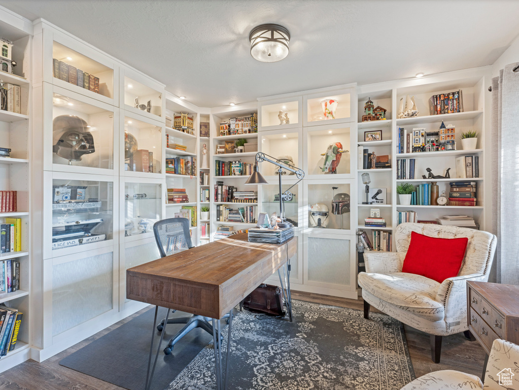 Photo 6 for MLS #2117660 at 742 N Echo Way