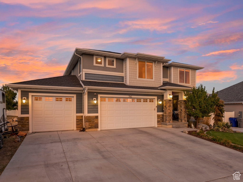 Photo 2 for MLS #2117660 at 742 N Echo Way