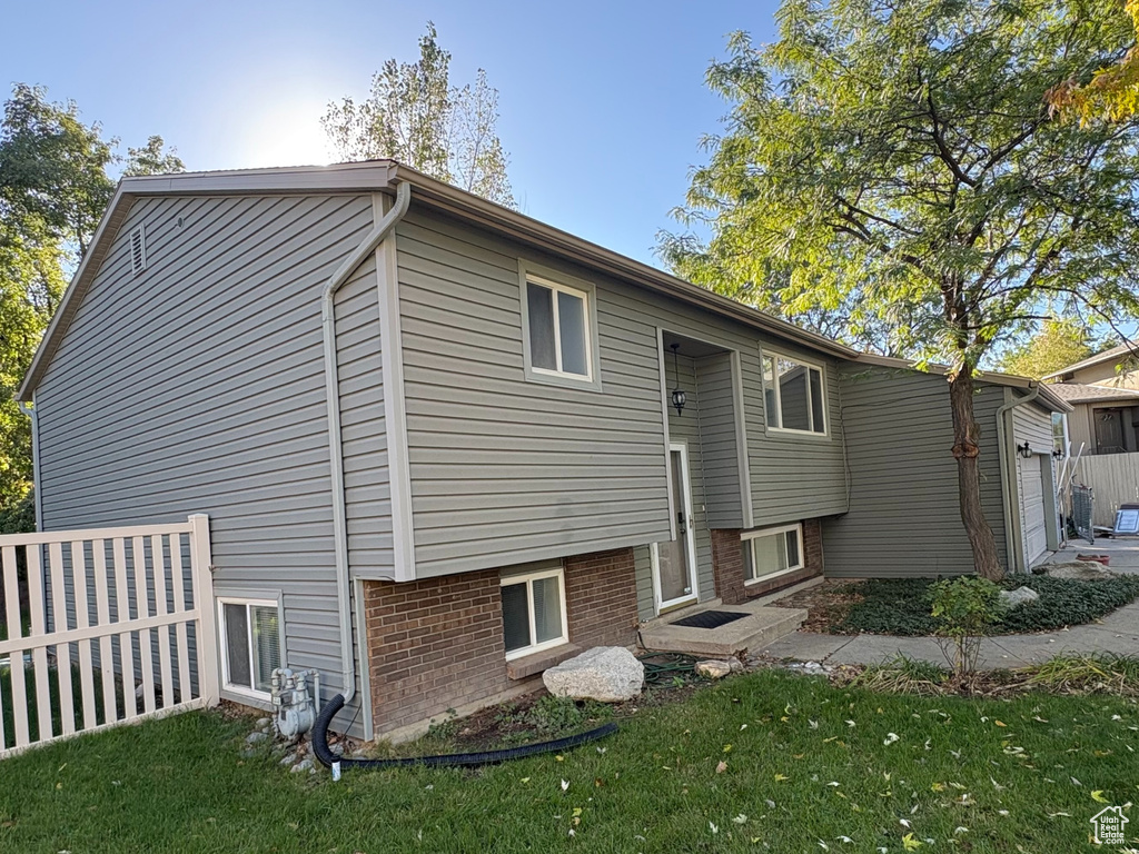 3184 BARNHILL BAY Cottonwood Heights, UT 84121