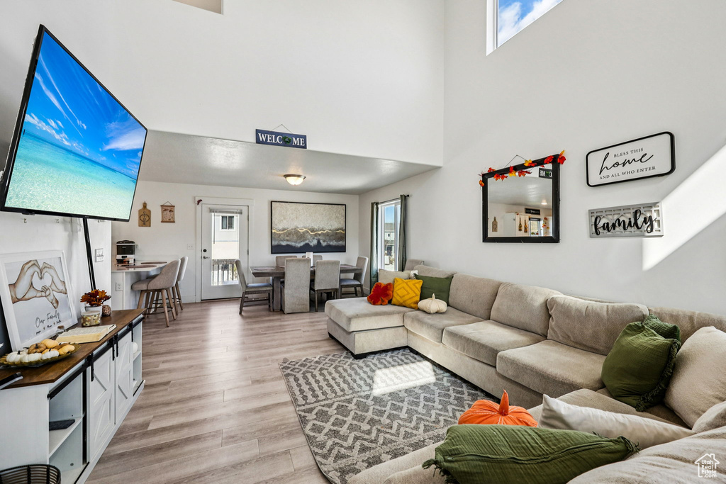 Photo 7 for MLS #2117673 at 3936 S Sennie Dr