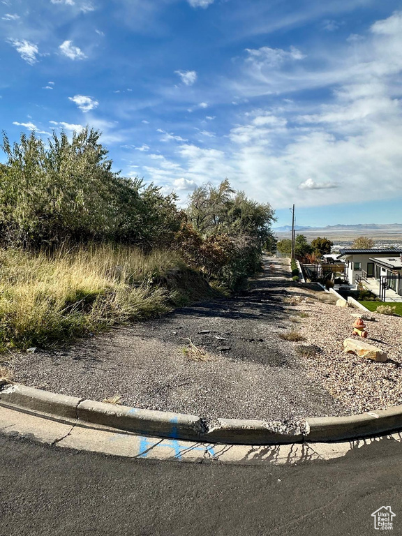 3716 S OAKRIDGE CT Bountiful, UT 84010