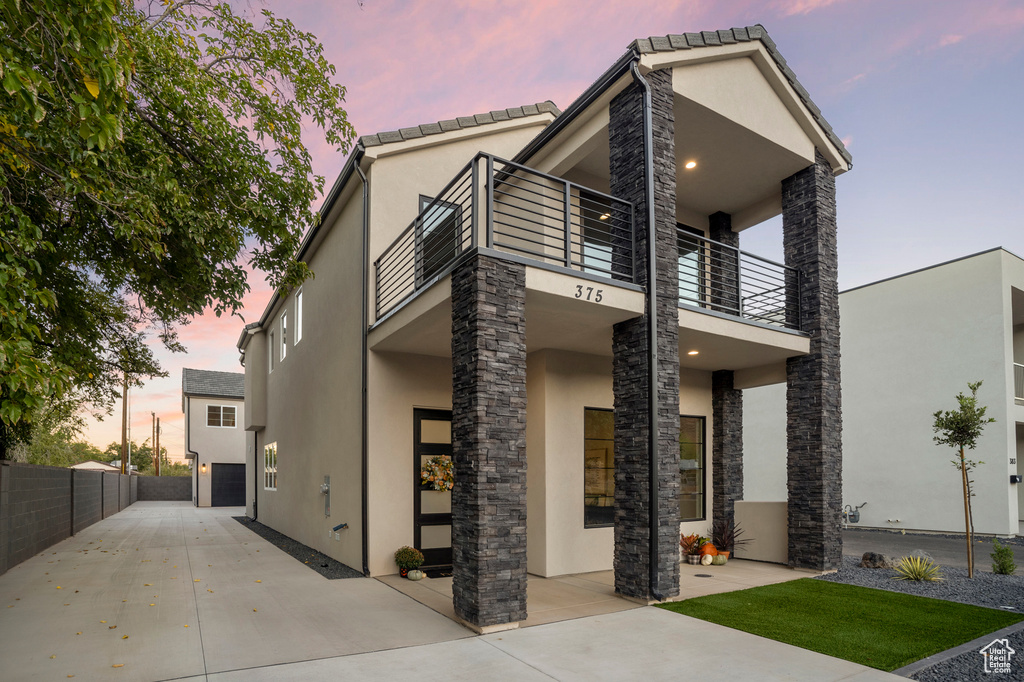 Photo 8 for MLS #2117683 at 375 S 200 West