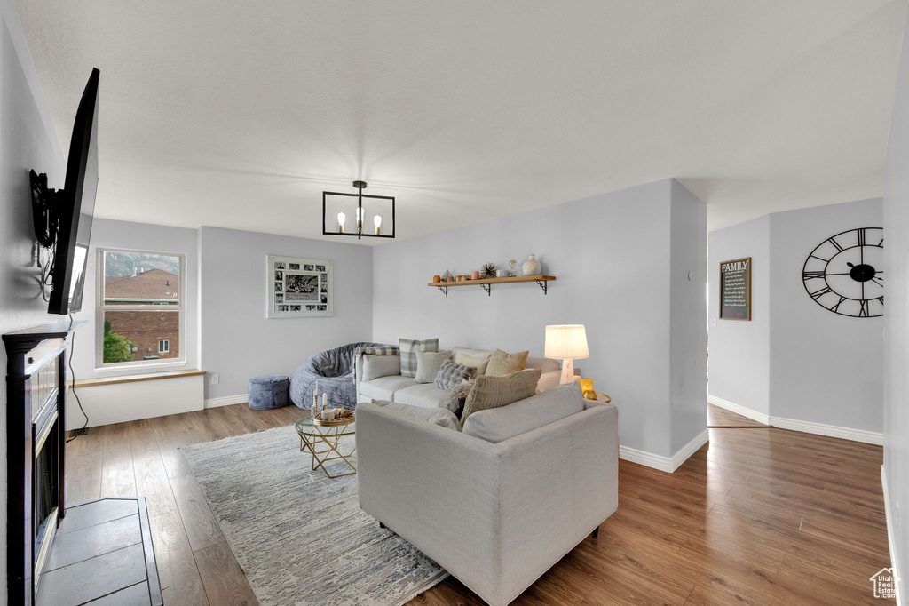Photo 5 for MLS #2117691 at 735 W 3500 North
