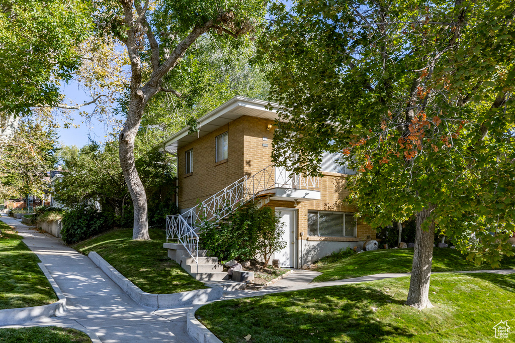 Photo 20 for MLS #2117693 at 803 E 6th Ave